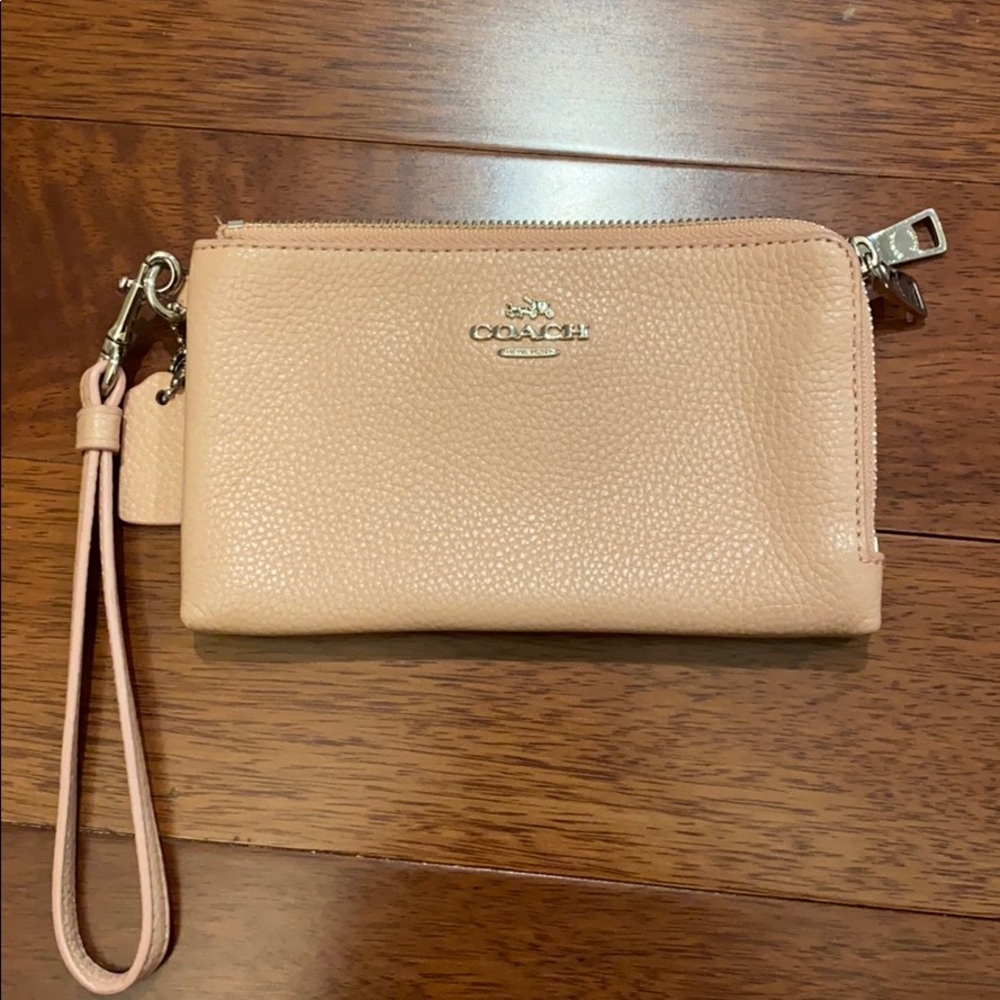 Wristlet